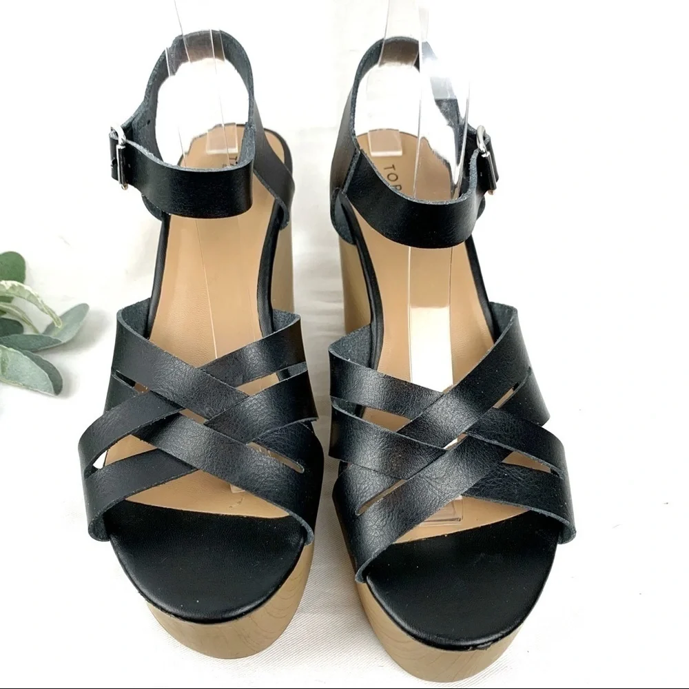 Torrid platform faux wood strappy wedges, size 9